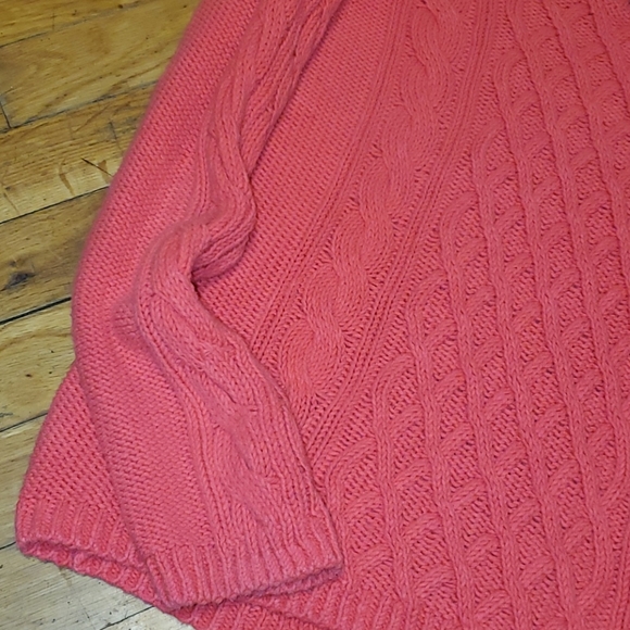 Women's H&M pink cable kint sweater size medium - Picture 3 of 6